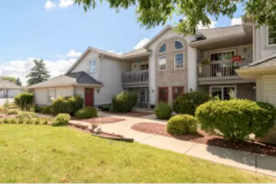 1055  Quinlan Dr, Pewaukee, WI 53072 - Photo 1