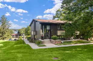 56 Lausanne Ct, Geneva, WI 53147 - Photo 1