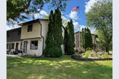 704  Cedar Dr, La Crescent, MN 55947 - Photo 1