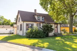 2534 Onalaska Ave, La Crosse, WI 54603 - Photo 1