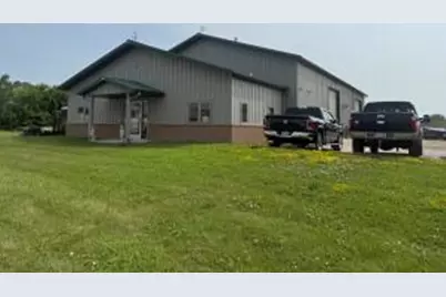 3207  11th Ave, South Milwaukee, WI 53172 - Photo 1