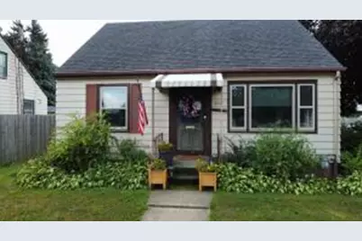 2017  26th St, Kenosha, WI 53140 - Photo 1