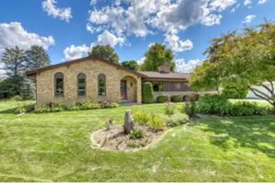 W204S10346  Cindy Ct, Muskego, WI 53150 - Photo 1