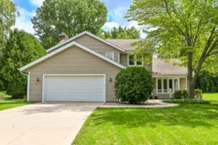 3604 W Brittany Ct, Mequon, WI 53092 - Photo 1