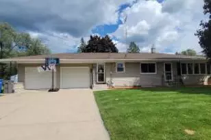 1515 N 2nd St, Watertown, WI 53098 - Photo 1