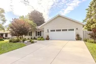 4245 Garden Dr, Racine, WI 53403 - Photo 1