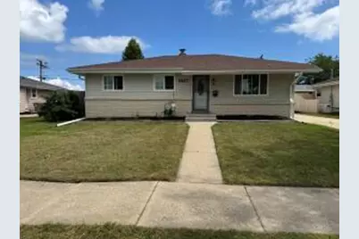 1827  20th Ave, Kenosha, WI 53140 - Photo 1