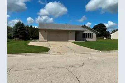 117  Concord Dr, Sheboygan Falls, WI 53085 - Photo 1