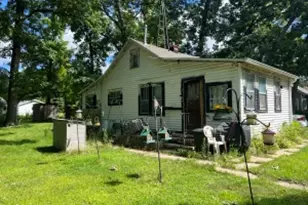 29908 Pinewood Dr, Burlington, WI 53105 - Photo 1