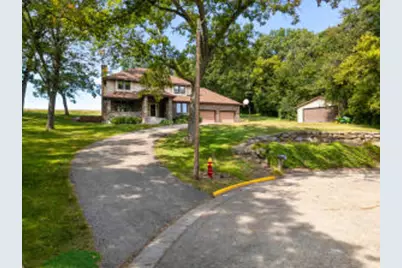 613  Mohawk Ct, Waterloo, WI 53594 - Photo 1