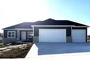 202 Edgewater Ct, Theresa, WI 53091 - Photo 1