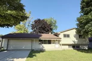 2222 N 28th St, Sheboygan, WI 53083 - Photo 1
