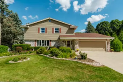 W266N6560  Top-O-Hill Dr, Lisbon, WI 53089 - Photo 1