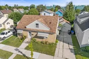 1620 Division Ave, Sheboygan, WI 53083 - Photo 1