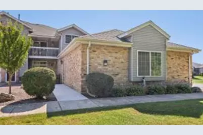 9213 S Aspen Dr, Oak Creek, WI 53154 - Photo 1