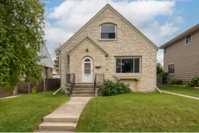 812  Marshall Ave, South Milwaukee, WI 53172 - Photo 1
