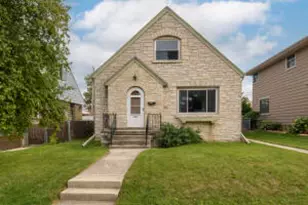 812 Marshall Ave, South Milwaukee, WI 53172 - Photo 1