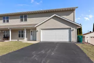 720 Jefferson St, West Bend, WI 53090 - Photo 1