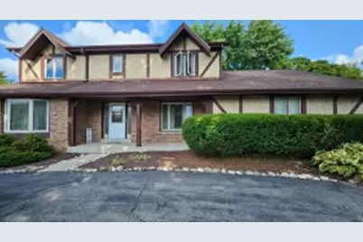 20300  Yorktown Ct, Brookfield, WI 53045 - Photo 1