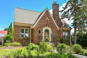 2722 Lefeber Ave, Wauwatosa, WI 53210 - Photo 1