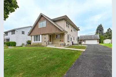 9006 W Tripoli Ave #9008, Milwaukee, WI 53228 - Photo 1