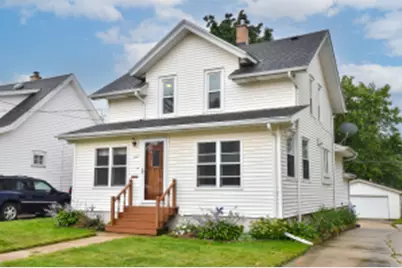 115 W Washington Ave, Hartford, WI 53027 - Photo 1