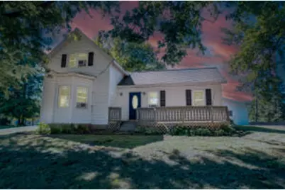 418  Walnut St, Baraboo, WI 53913 - Photo 1