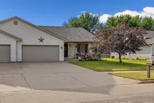 314 Ryan St, Holmen, WI 54636 - Photo 1