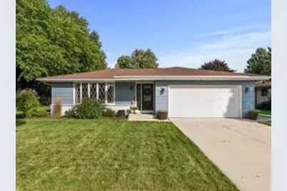 2333 E Shelly Ct, Sheboygan, WI 53083 - Photo 1