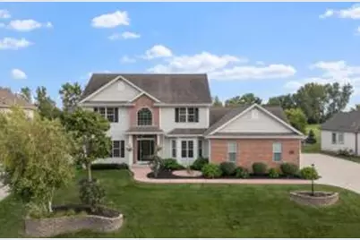 11115 W Meadowcreek Dr, Milwaukee, WI 53224 - Photo 1