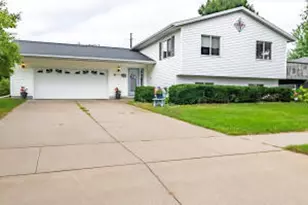 1310 Cherry Ln, Holmen, WI 54636 - Photo 1