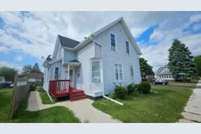 2006 S 11th St #2006A, Sheboygan, WI 53081 - Photo 1