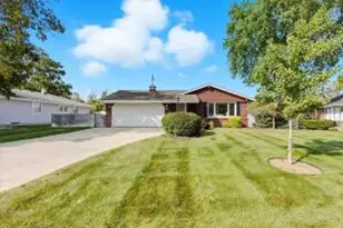 6524 W Carpenter Ave, Greenfield, WI 53220 - Photo 1