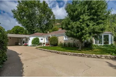 1817  Barnabee Rd, La Crosse, WI 54601 - Photo 1