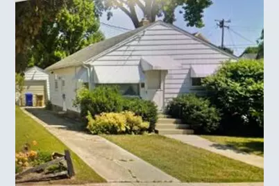 2000  39th St, Kenosha, WI 53140 - Photo 1