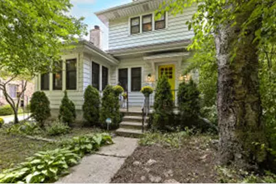 1901 E Beverly Rd, Shorewood, WI 53211 - Photo 1