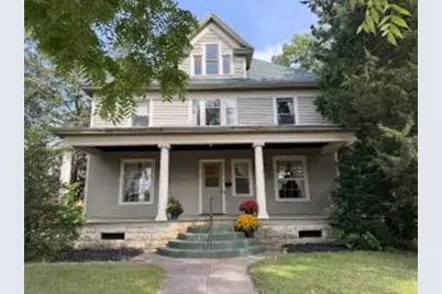 417  11th St, La Crosse, WI 54601 - Photo 1