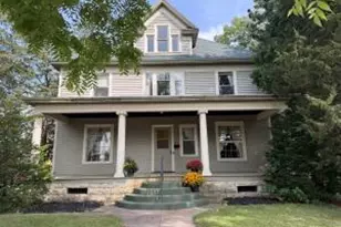 417 11th St, La Crosse, WI 54601 - Photo 1