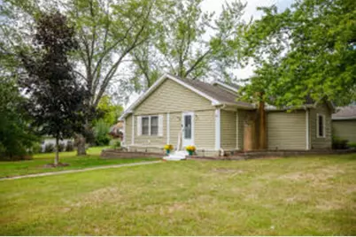 225  Park Ave, Twin Lakes, WI 53181 - Photo 1