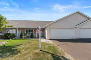 1522 Willowbrook Ct, Sheboygan, WI 53081 - Photo 1
