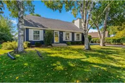 515 W Manor Cir, Bayside, WI 53217 - Photo 1