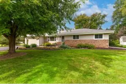 W332N5491  Solveson Dr, Merton, WI 53058 - Photo 1