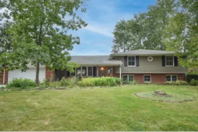 3400  Hollywood Ln, Brookfield, WI 53045 - Photo 1