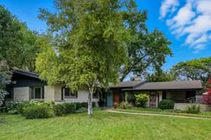 6879 N Lake Dr, Fox Point, WI 53217 - Photo 1