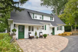 802 E Dean Rd, Fox Point, WI 53217 - Photo 1