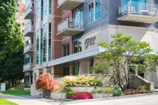 1522 N Prospect Ave, Milwaukee, WI 53202 - Photo 1