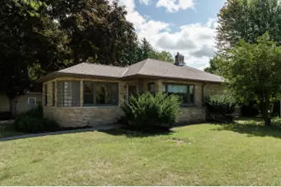 1119 N Fourth St, Watertown, WI 53098 - Photo 1