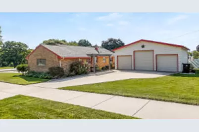 5803 S Lake Dr, Cudahy, WI 53110 - Photo 1