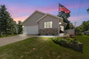 207 Park St, Theresa, WI 53091 - Photo 1