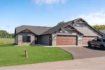 914  Silverthorne Dr, Viroqua, WI 54665 - Photo 1